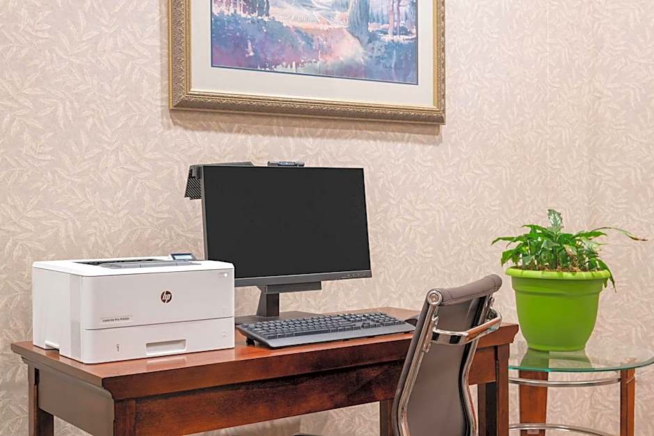 Hawthorn Suites by Wyndham Napa Valley