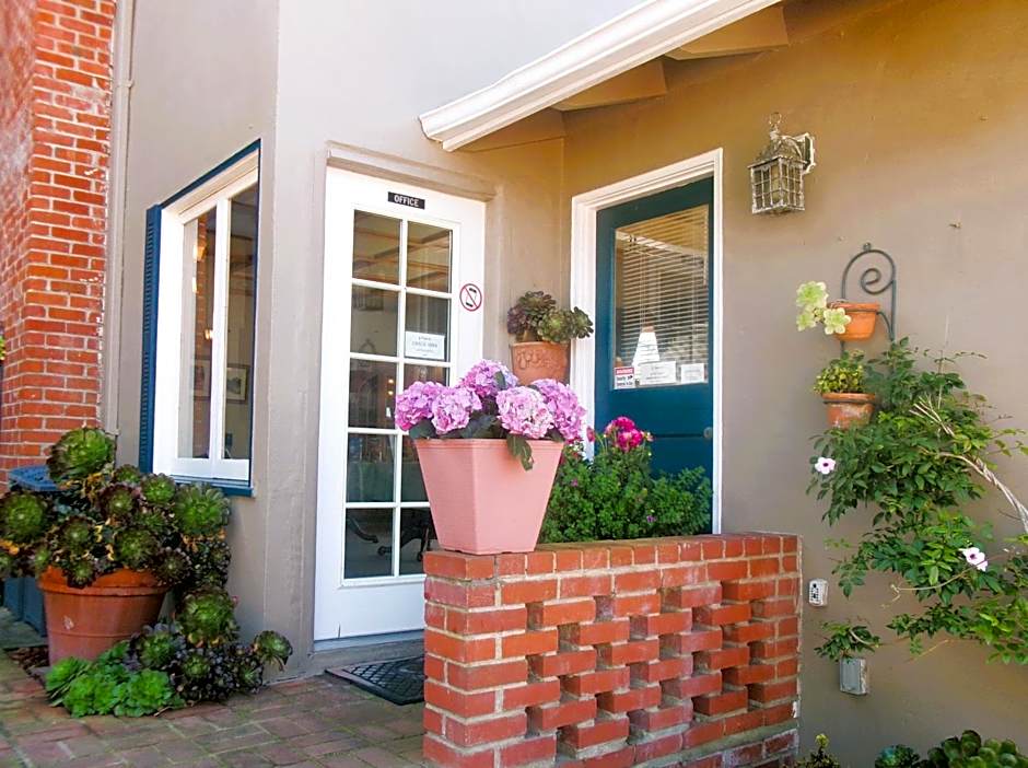 Carmel Wayfarer Inn