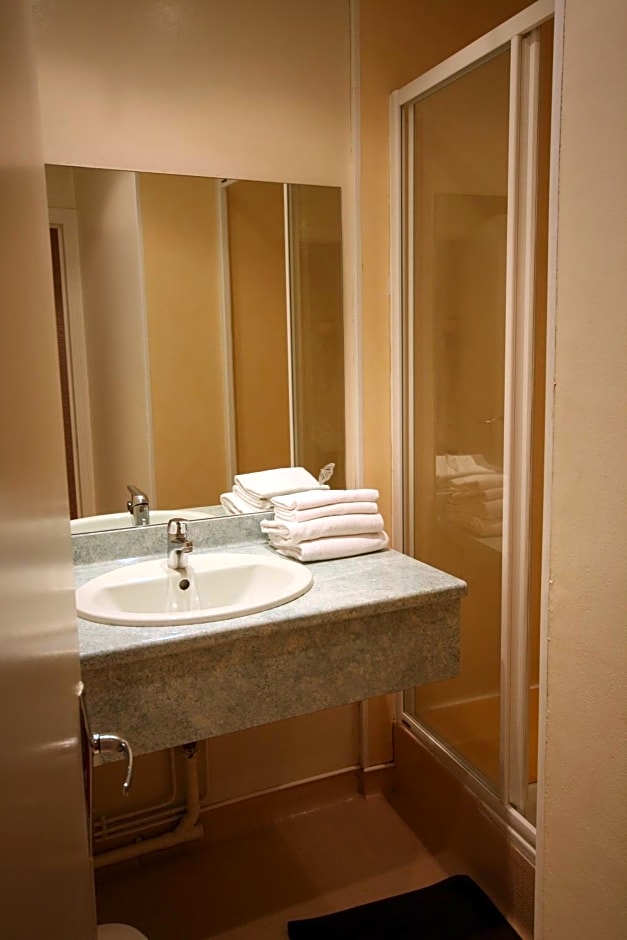 Logis Hotel L'ange Couronne