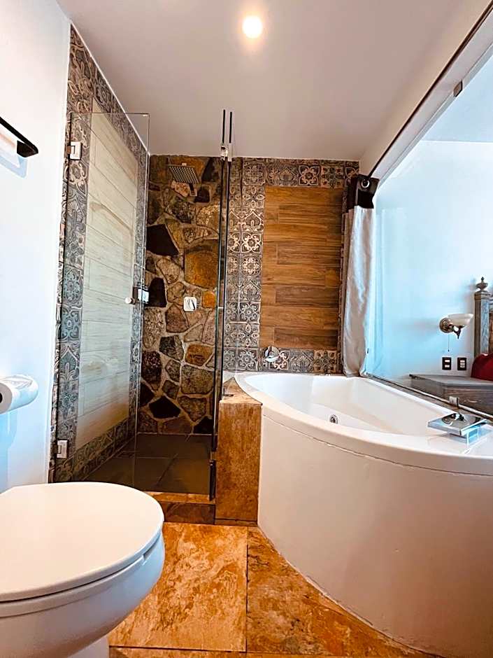 Hotel El Aguila, Villa del Carbón