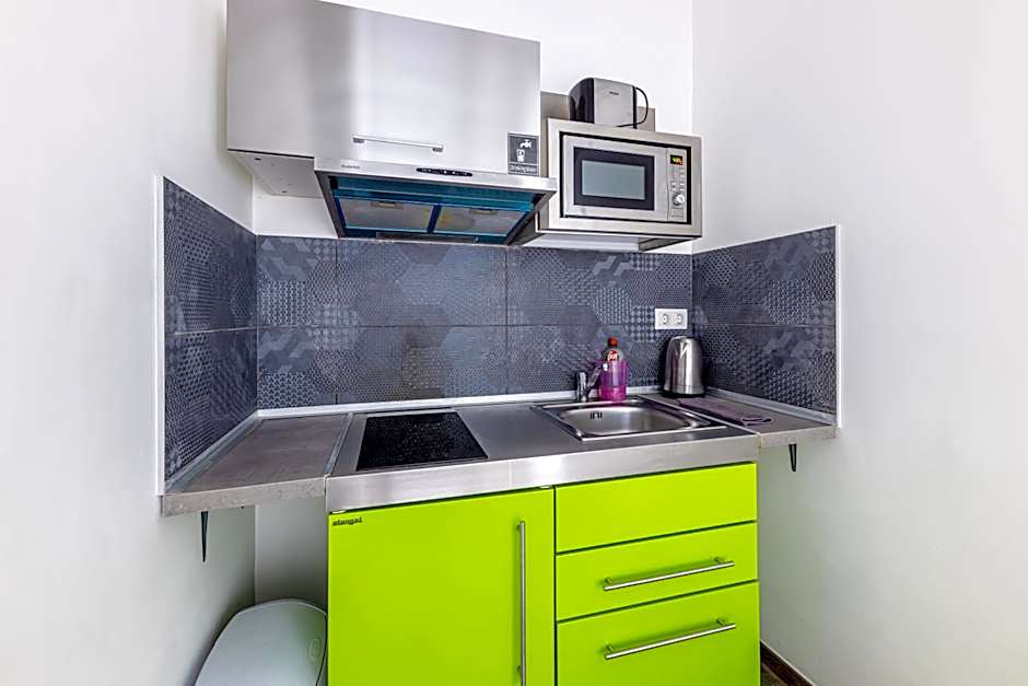 Amber Terrace Studios Downtown