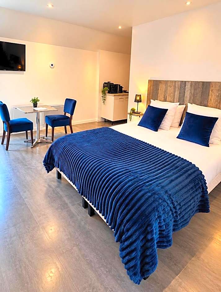 Aux Charmes - Suites Prestige et Petit Déjeuner en chambre - Cote d Opale