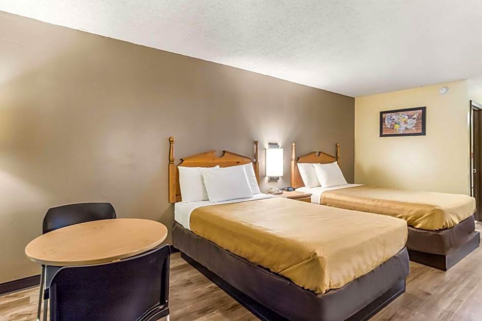 Econo Lodge Clinton