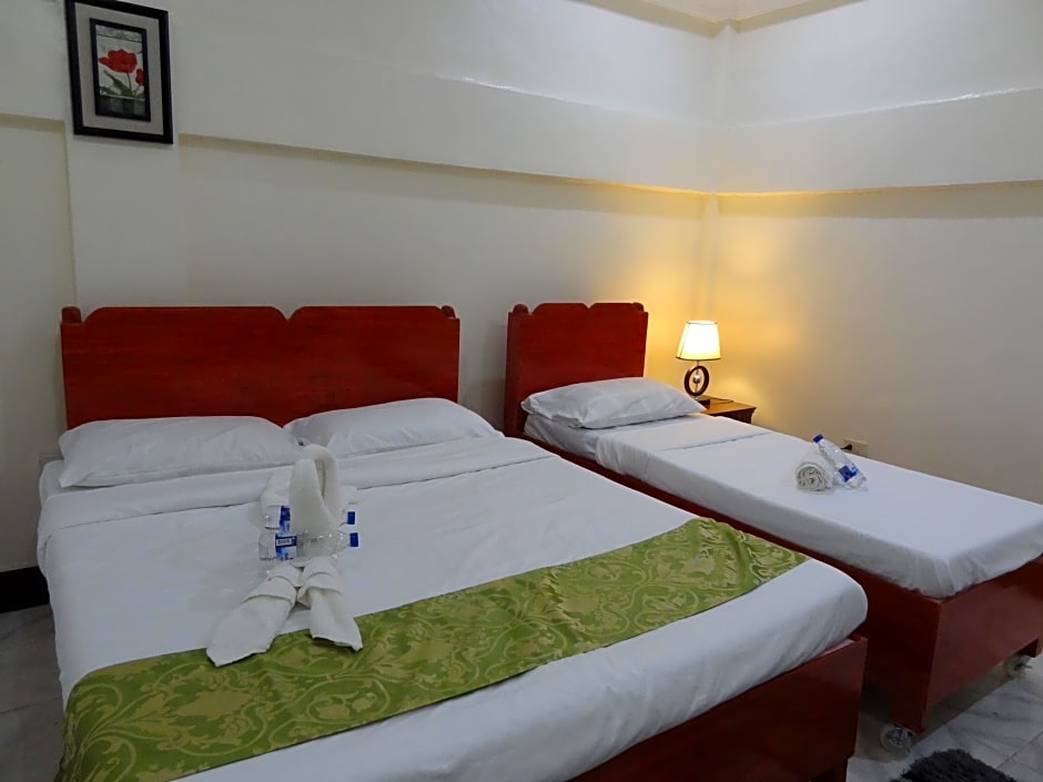 The Executive Villa Inn & Suites