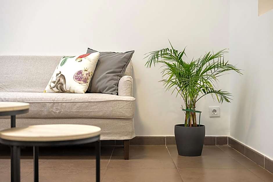 Laramond Barcelona Rooms