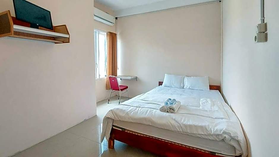 Artayya Puri 3 Syariah near Terminal Caruban Mitra RedDoorz