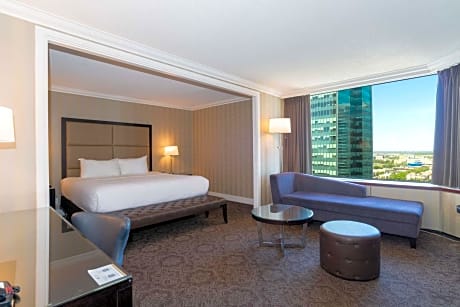 Premium Grand Room, 1 King Bed, Top Floors