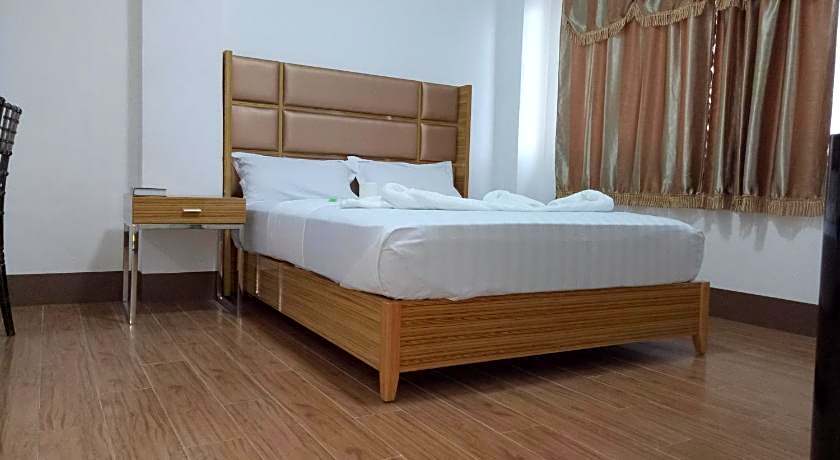 Meaco Royal Hotel Anilao