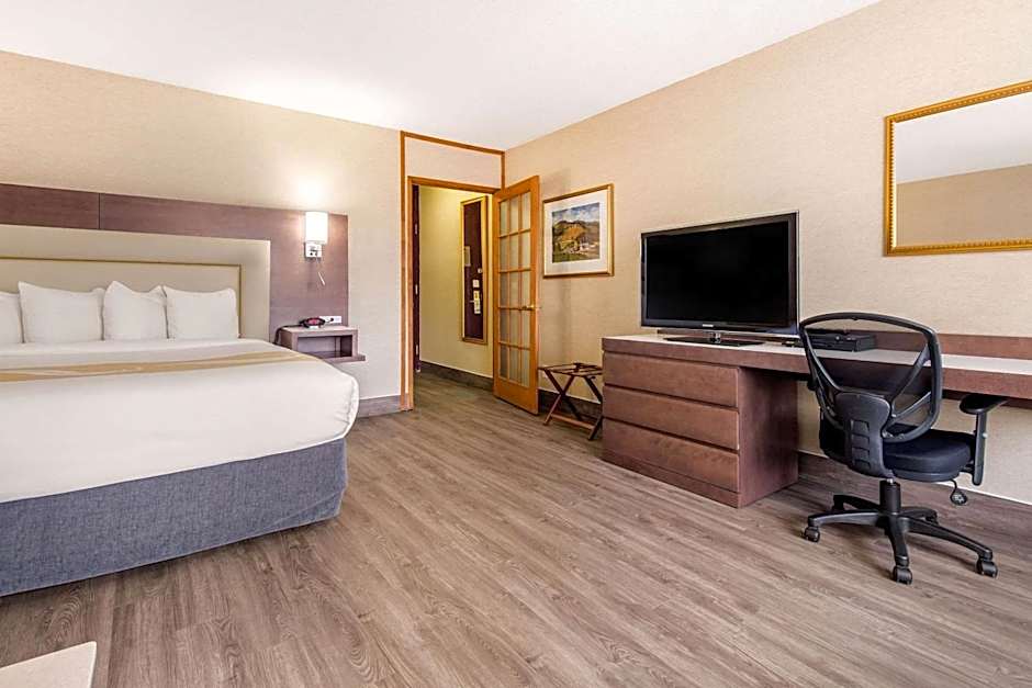 Quality Inn & Suites