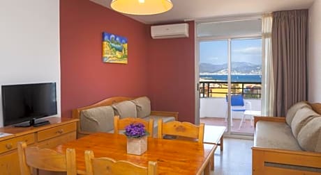 3 BEDROOMS APARTMENT