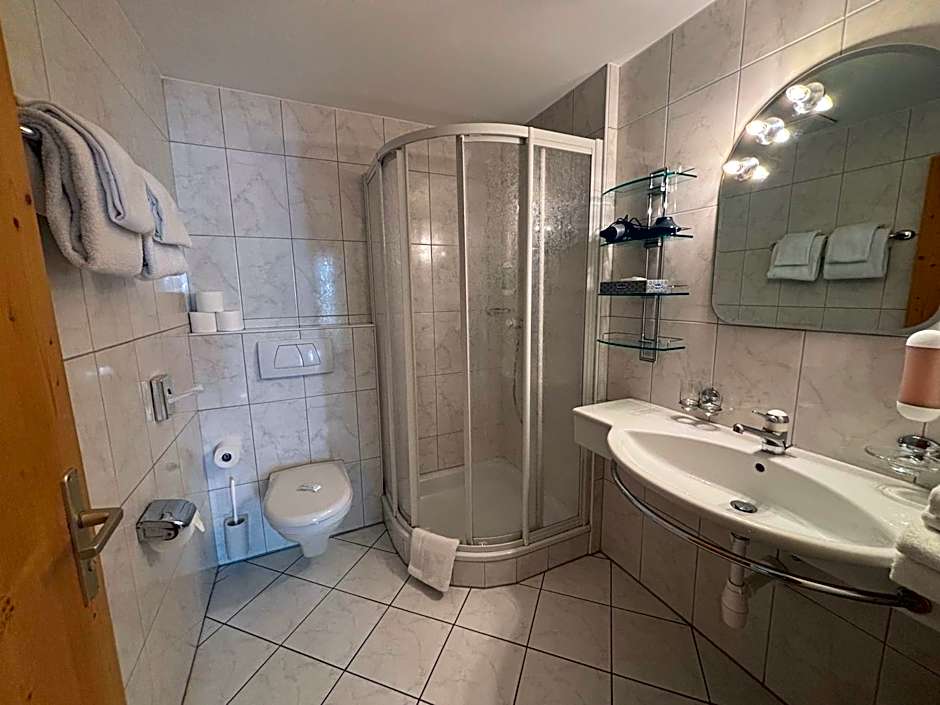 Hotel Garni Postigliun Andiast