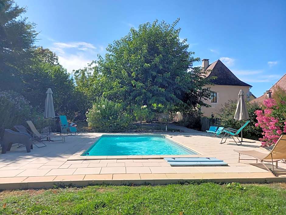 Au pays de Jacquou : Chambre d’hôtes et table d’hôtes