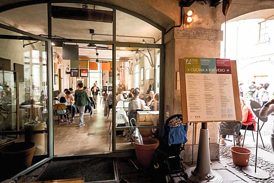 Un posto a Milano - guesthouse all'interno di una cascina del 700