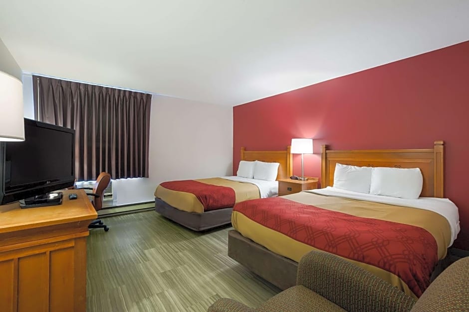 ECONO LODGE INN & SUITES