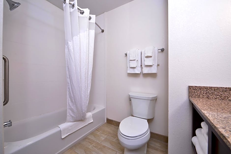 Holiday Inn Express & Suites Page Lake Powell Area By IHG
