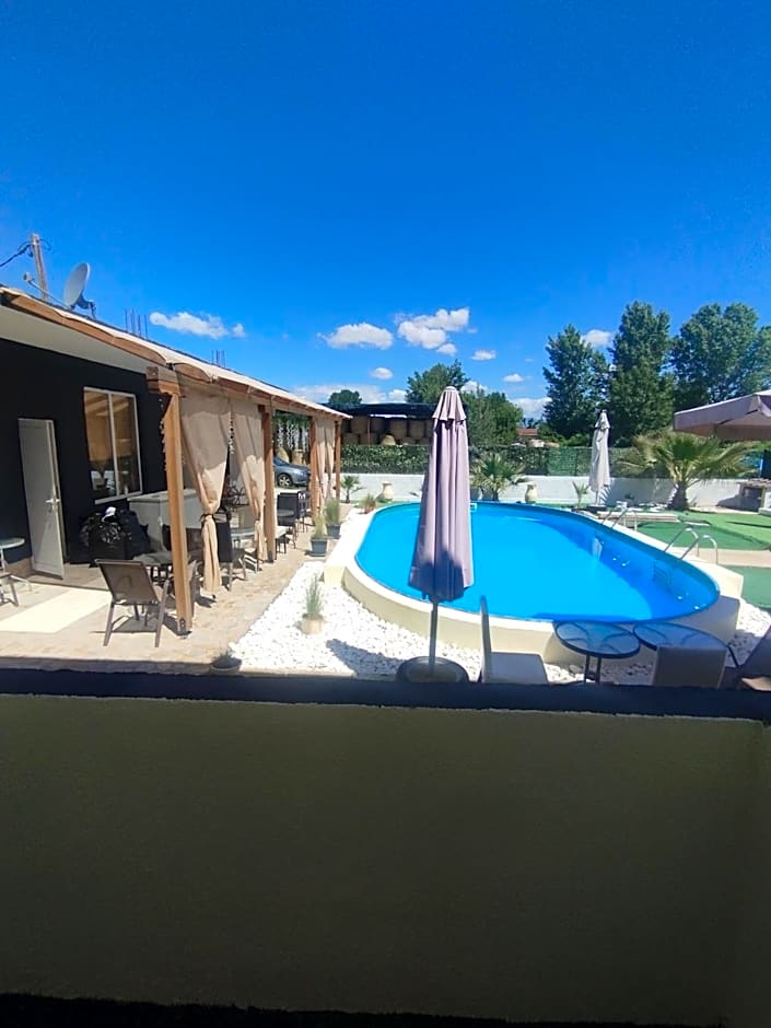 Oasis luxury apartments