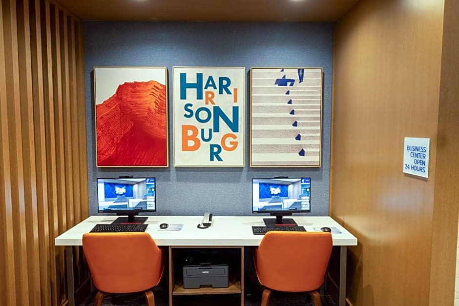 Holiday Inn Express & Suites - Harrisonburg University Area By IHG