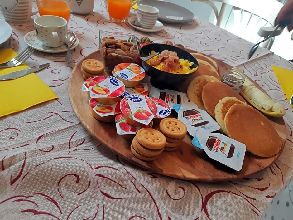 SERENDIPITY BED & RELAX