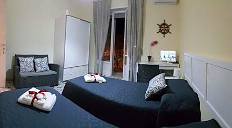 Twin Room with Private External Bathroom