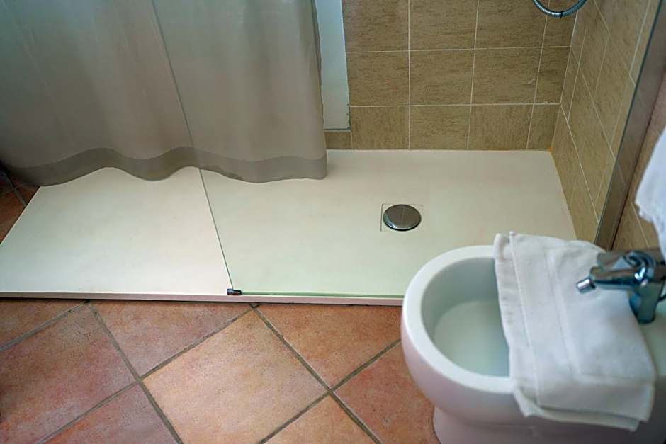 La Dolce Vita - B&B con Piscina Regalbuto - Lago Pozzillo