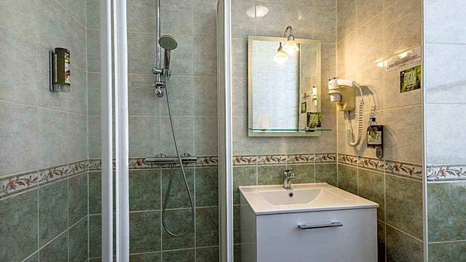 Logis Hostellerie Bressane