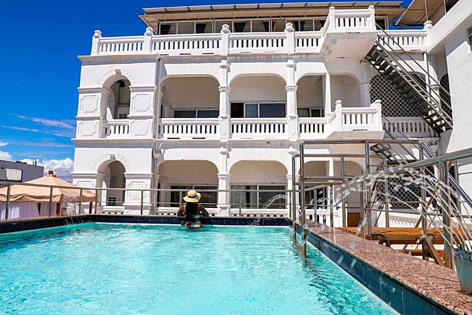 Sentrim Castle Royal Hotel