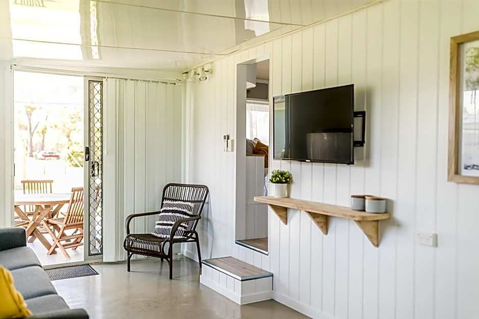 Surfside Cudmirrah Beach