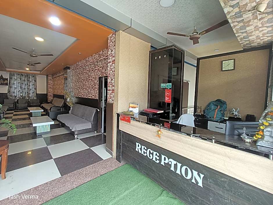 Hotel New Holiday Inn