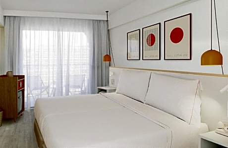 House Room City View