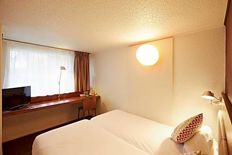 Twin Room with 2 Single Beds