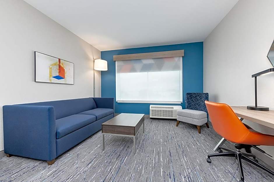 Holiday Inn Express & Suites Austin Airport East By IHG