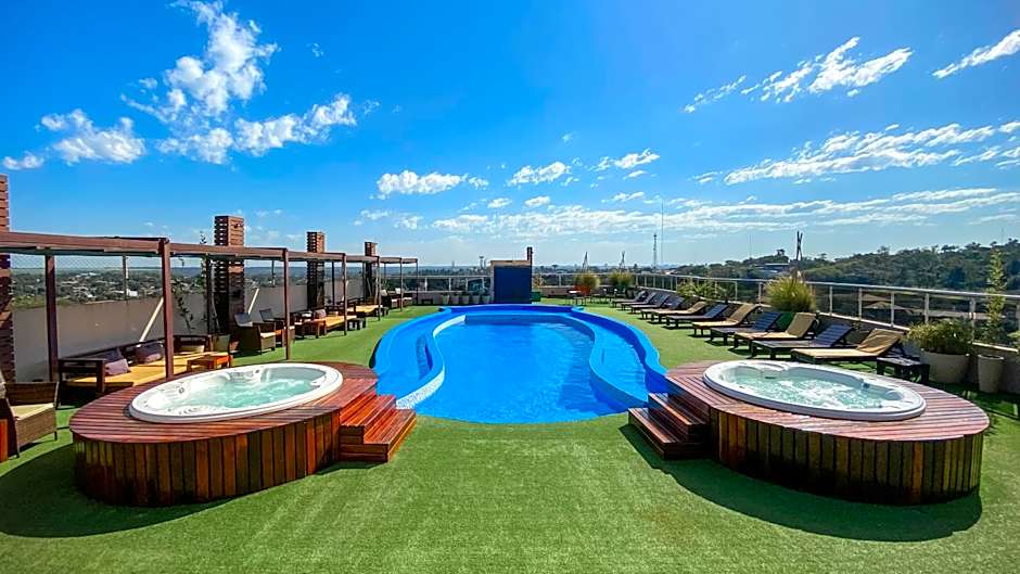 Grand Crucero Hotel