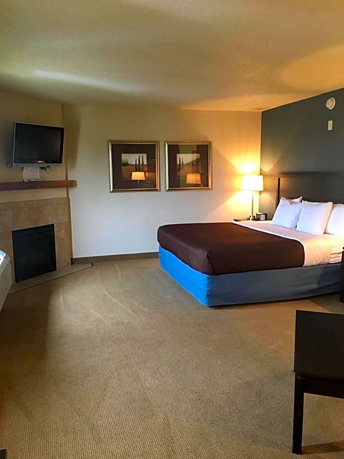 AmericInn by Wyndham Monmouth