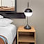 Super 8 by Wyndham San Antonio/Alamodome Area