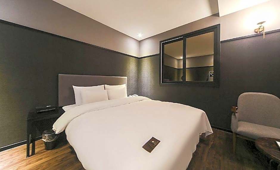 FrenchCode Hotel
