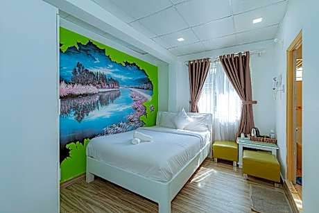 Deluxe Double Room With Window