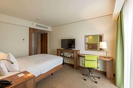 Queen Room With Sofa