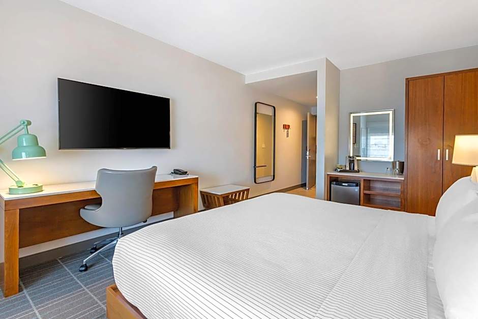 Cambria Hotel LAX