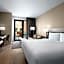 AC Hotel by Marriott Santa Rosa Sonoma Wine Country