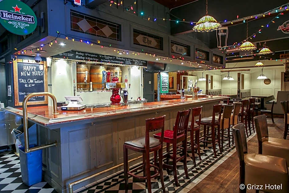 Grizz Hotel