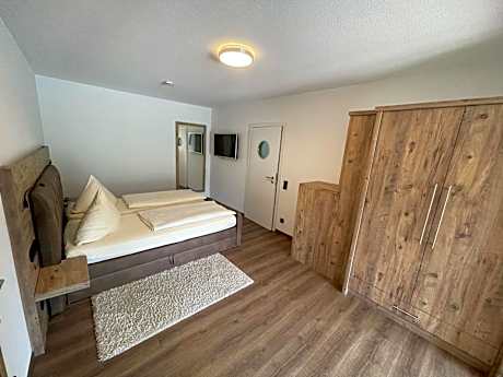 Suite with Balcony and River View