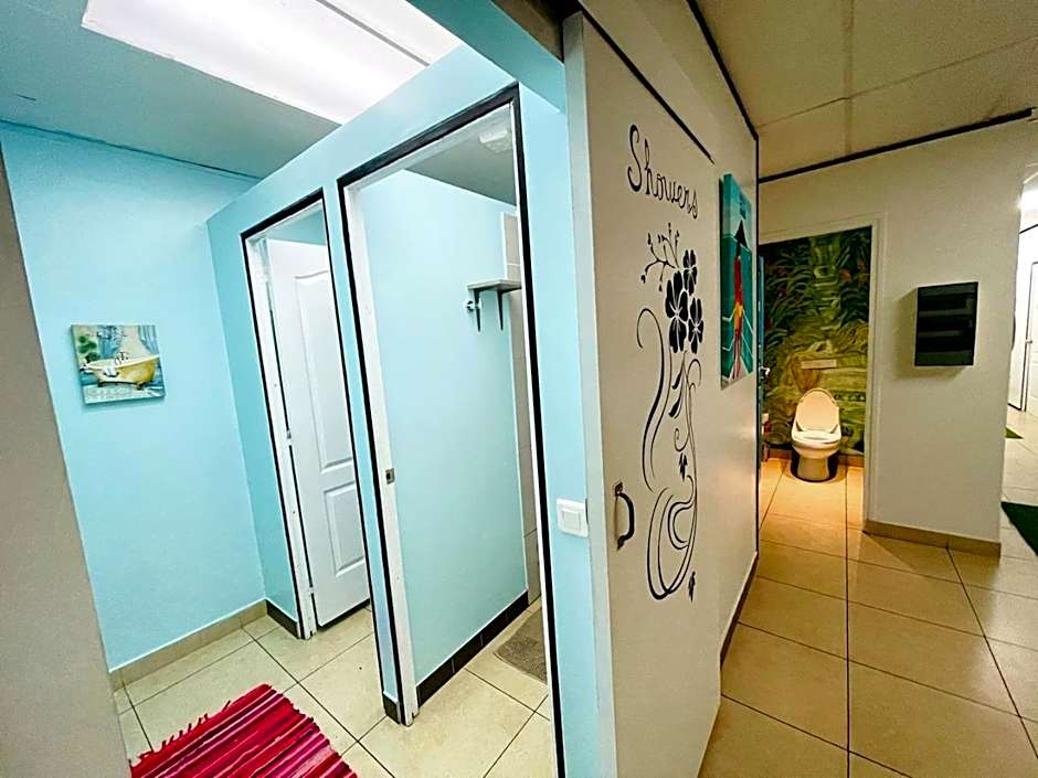 Mahana Lodge Hostel & Backpacker