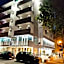 Hotel Caravel Park