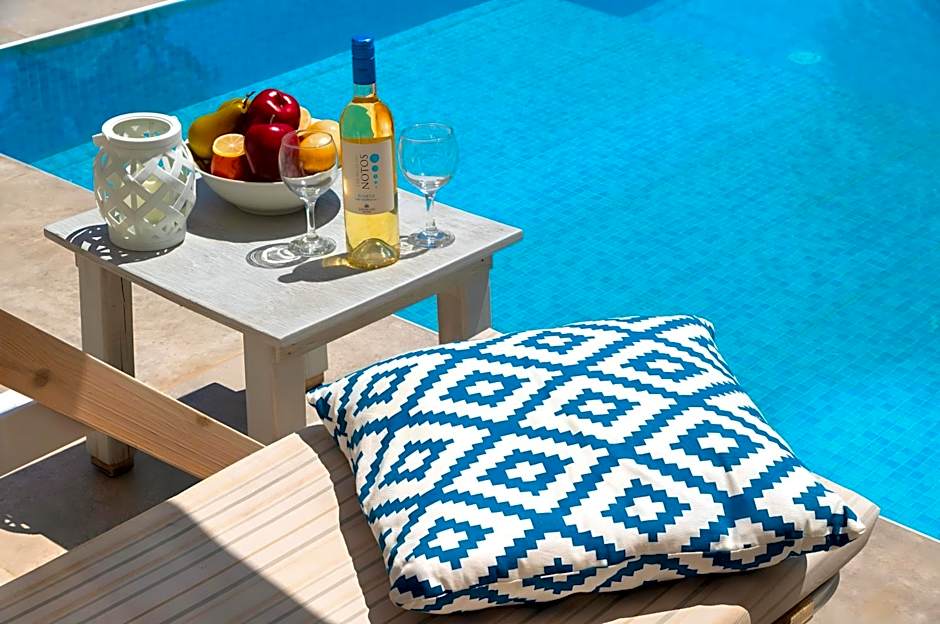 Island Villa Heated Pool