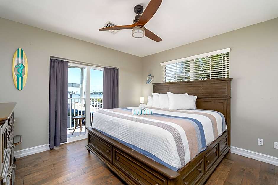 Harbour House at the Inn 212