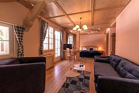 Suite with Mountain View