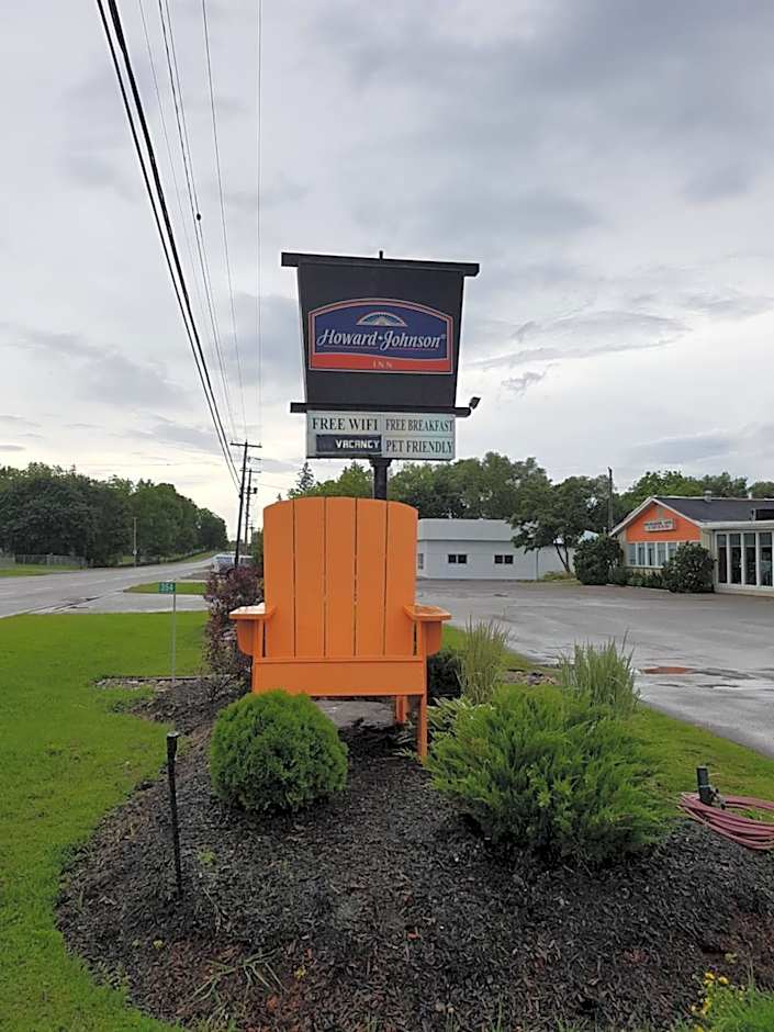 Howard Johnson by Wyndham Lindsay