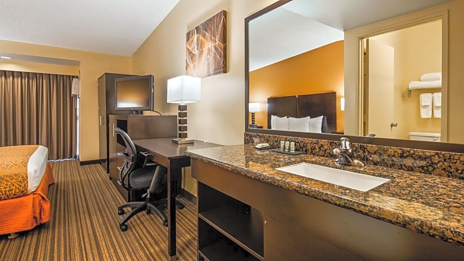 Best Western The Plaza Hotel - Free Breakfast