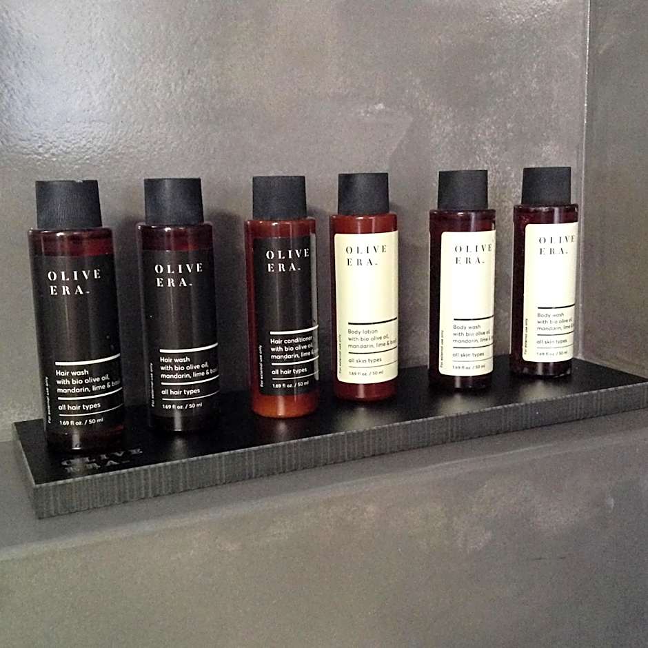 Anita Rooms & Suites Milos