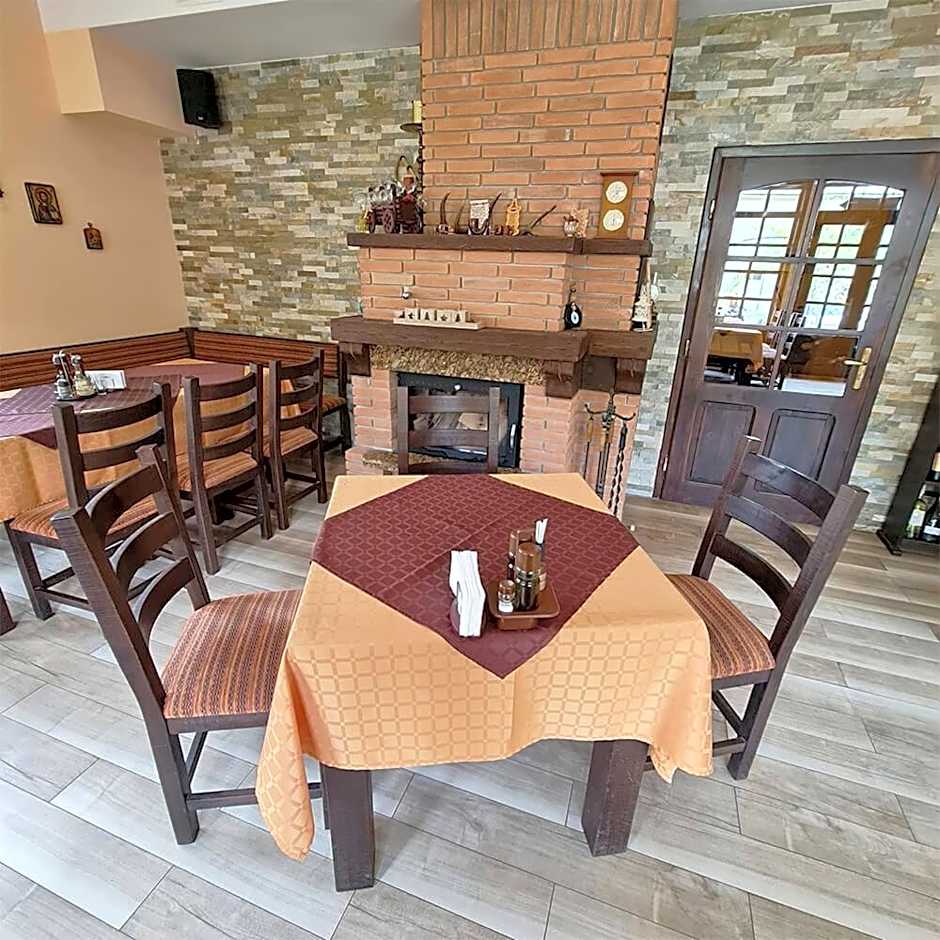 Family Hotel Chiflik Hills